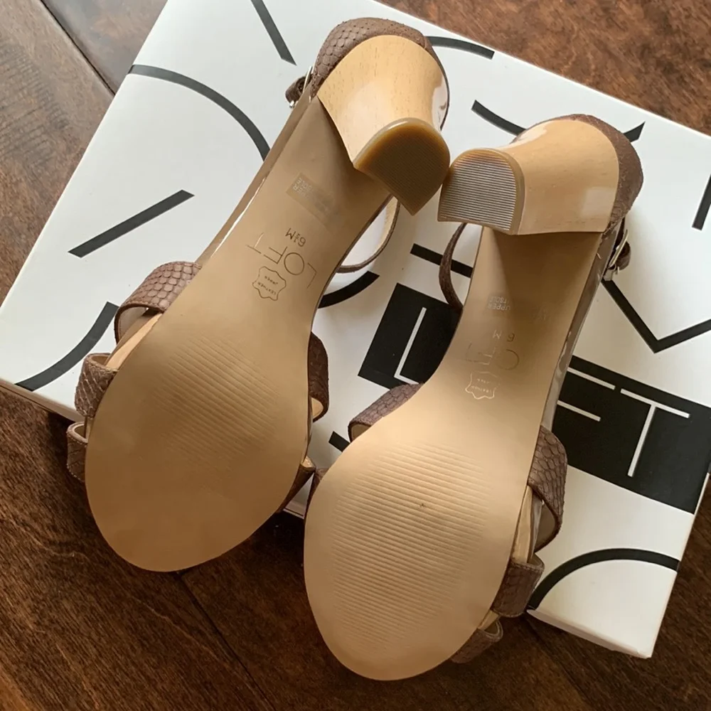 NIB LOFT Brown Kimberly Leather Strappy Open Toe Platform Heels Size 6.5